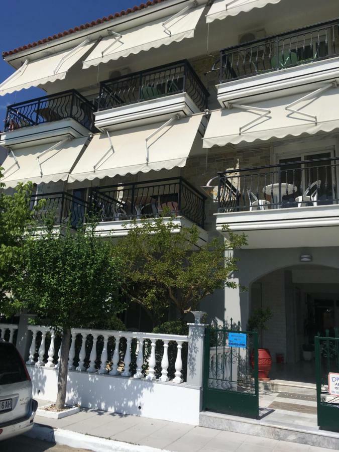 Dionisos Blue Aparthotel Paralia Dionysiou Exterior foto